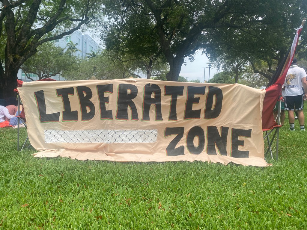 Students set up week-long-long camp at FIU, claiming a “liberated zone” for Gaza. 